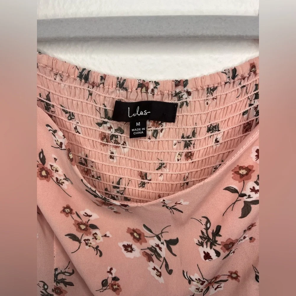 Lulu's Women’s Pink Floral Romper with Flutter Sleeves - Picture 5 of 8